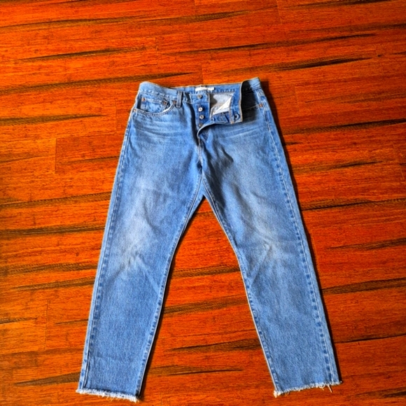 Levi's Denim - Levi's Blue Ankle Cropped Wedgie Jeans: NWOT, NEVER WORN.